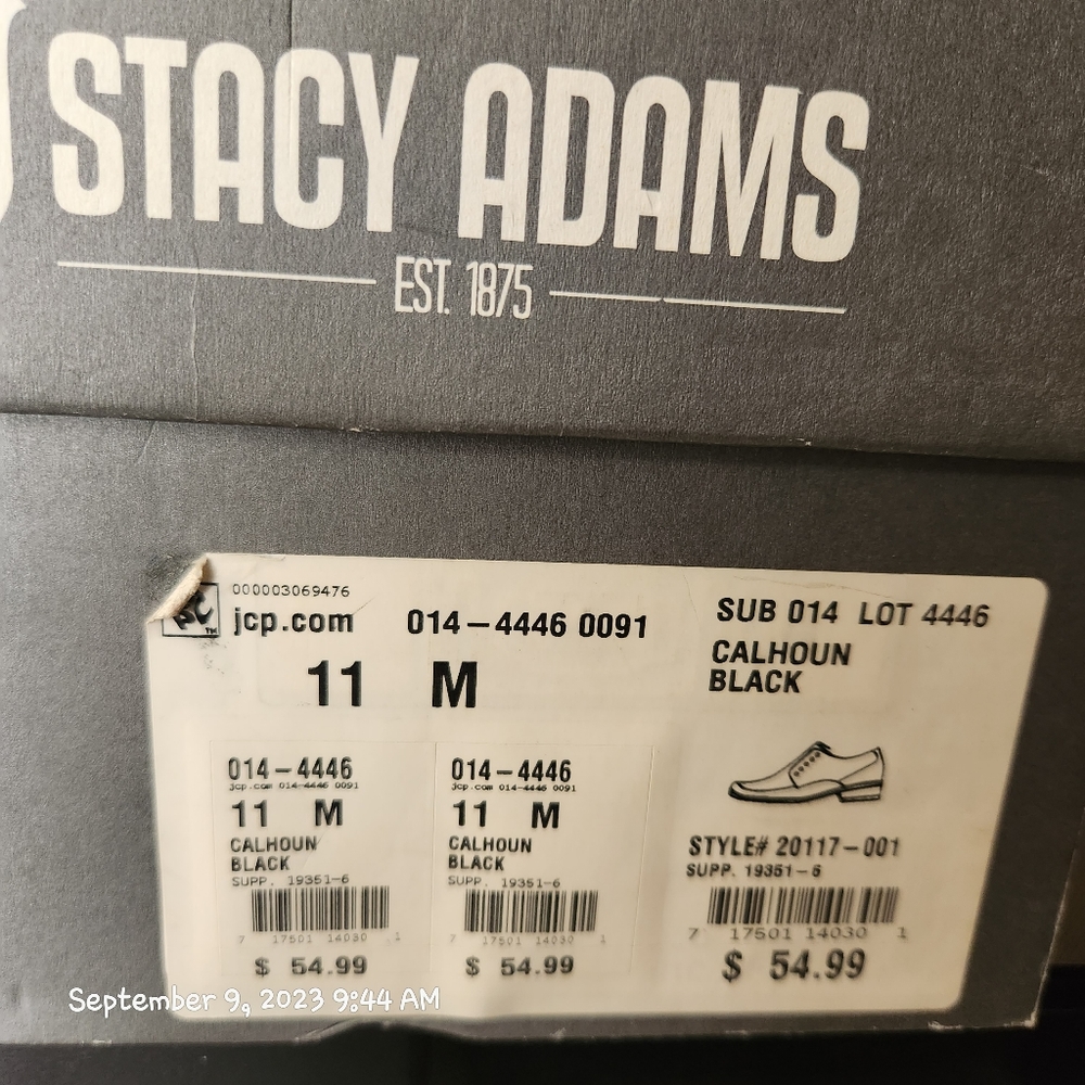 Men's dress shoes